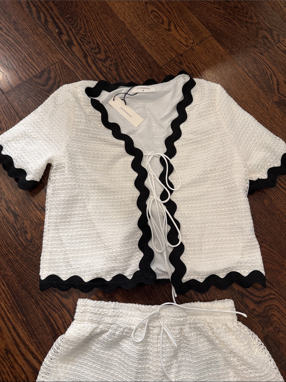 Commense White Knit Top with Black Scalloped Trim and matching shorts - Picture 2 of 4